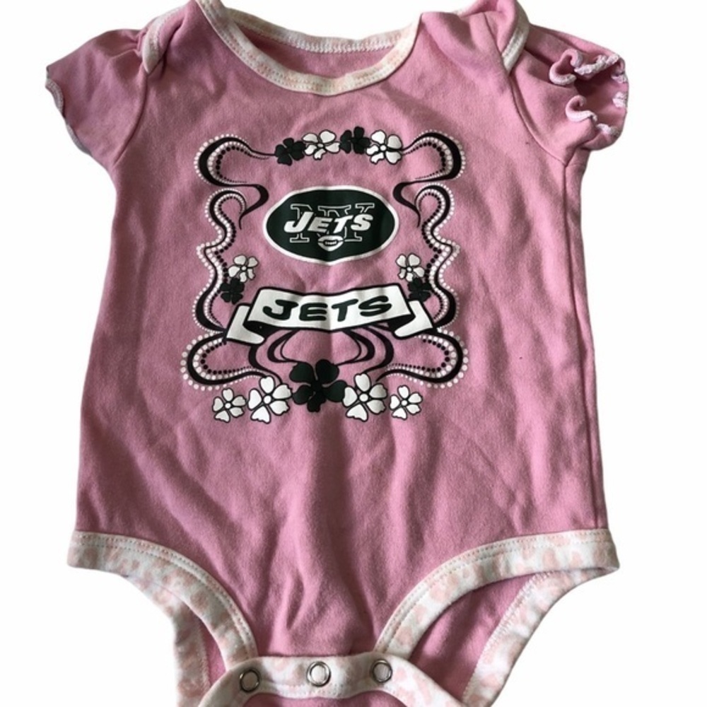 NFL Jets Baby Girls Pink Team Bodysuit Size 0-3 M Floral Design Snap Closures